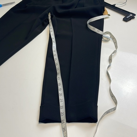 Simons Contemporaine Black ankle pants size 10 - Picture 7 of 7